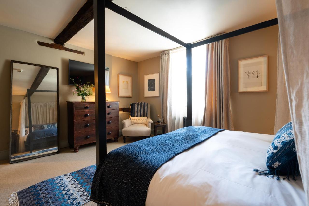 Royal Oak Ramsden Hotel Екстериор снимка